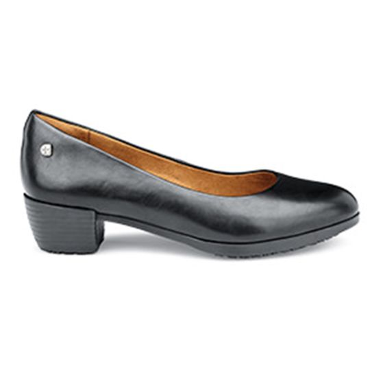 women's shoes with cushioned footbed